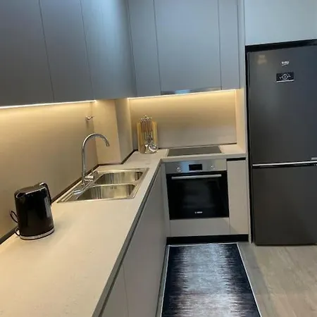Luxury Next To Us Embassy Διαμέρισμα