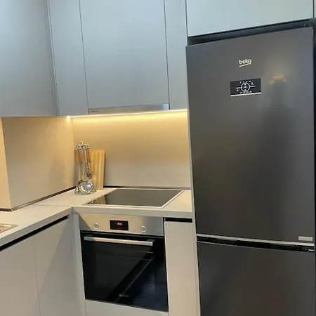 Luxury Next To Us Embassy Διαμέρισμα